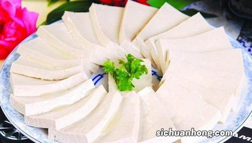 女人梦到做饭给别人吃是什么意思