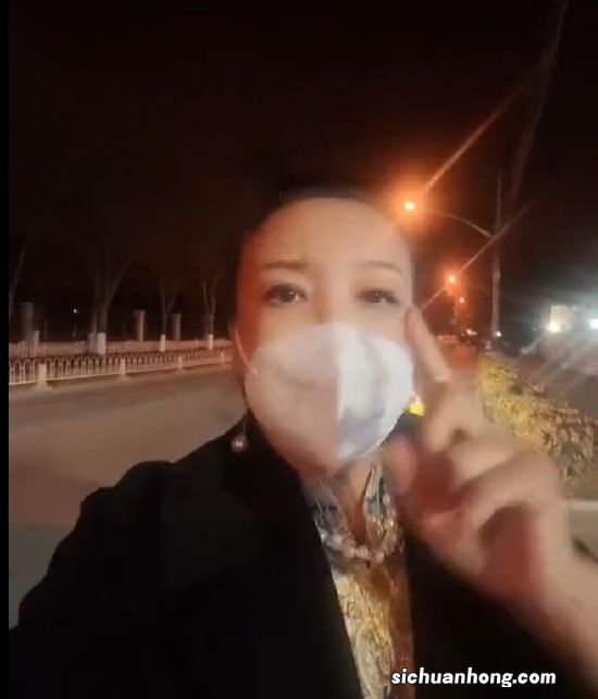 秀恩爱?张颖颖晒与汪小菲亲昵合照 汪小菲现身评论