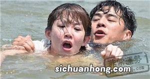梦见自己女儿掉水里了什么意思