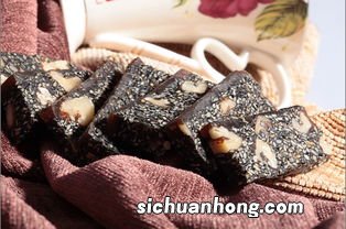 早饭后多久吃阿胶糕