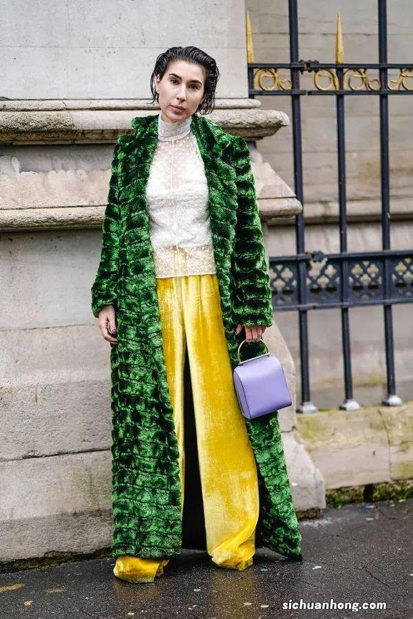 比打底裤更适合外穿的丝绒裤,有哪些优势?