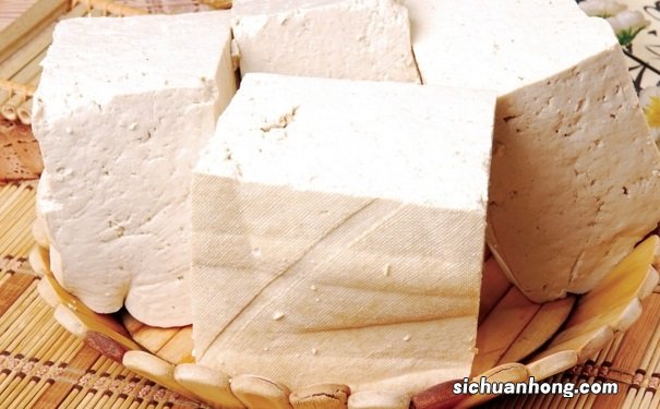 豆腐有什么营养和功效？吃豆腐对健康有什么益处？