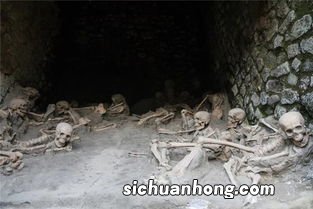 梦见好多人死了什么意思