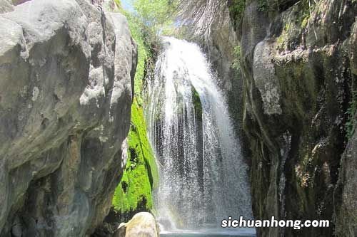 女人梦见山水美景