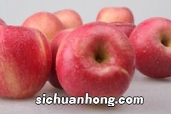 夏季如何自制补水面膜？干性肌肤如何自制补水面膜？