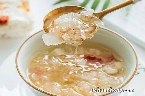 冰糖梨水用什么锅