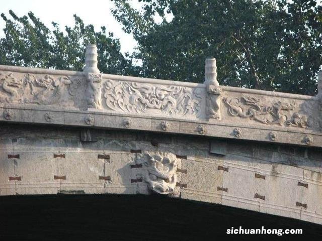 中国四大古桥之一,有1400年历史,游客:没有一点历史韵味