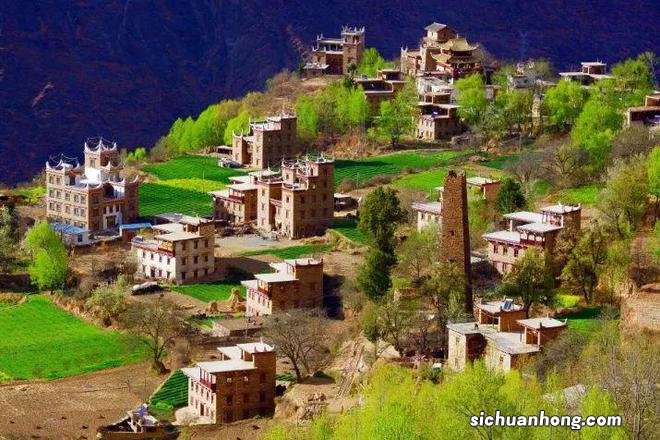 人间不值得,只想去四川