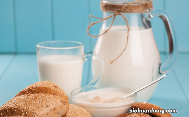 乙肝患者喝牛奶要注意什么?黑Q香蕉牛奶怎么做?