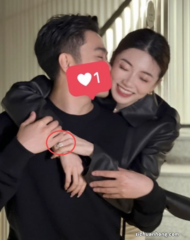 程晓玥宣布怀孕，晒孕肚照好圆润，官宣恋情才1个月，恭喜