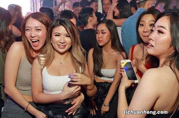 乌兰巴托的夜,蒙古国真的有这么吸引年轻人吗?