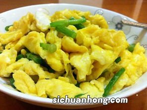 鸡蛋不能与什么一起炒