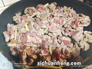 怎么炒青椒牛肉面