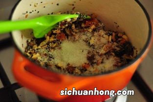 月饼面粉放多了怎么办