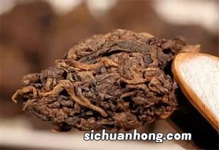 为什么茶化石比老茶头贵