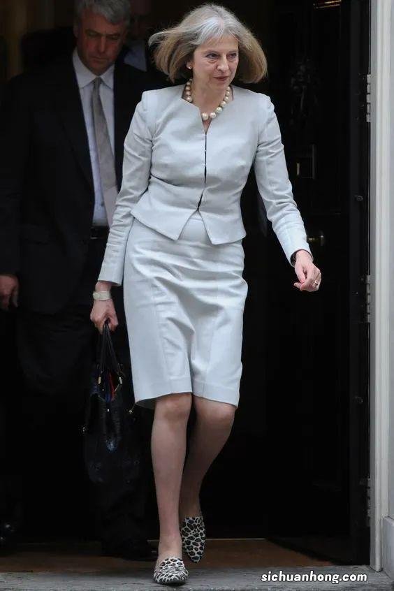 4个搭配法则，穿出大女人的高级感