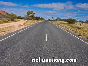 梦到路泥泞难走是什么意思