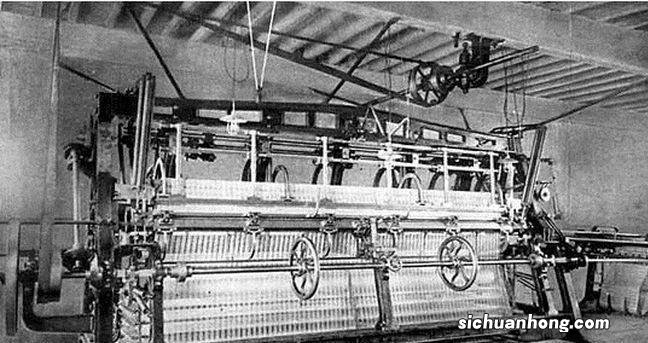 维多利亚女王：第一个穿着白色婚纱出嫁的新娘，拯救了霍尼顿蕾丝