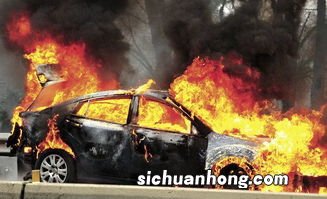 梦见车爆炸了什么意思