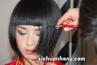 梦见朋友剪头发