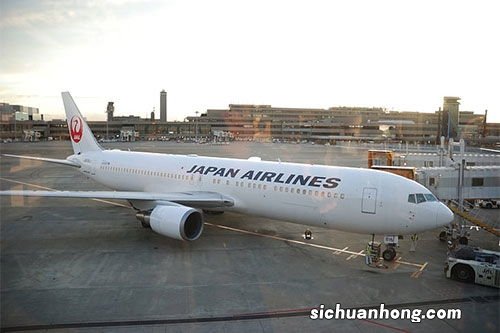 梦见开飞机是什么意思