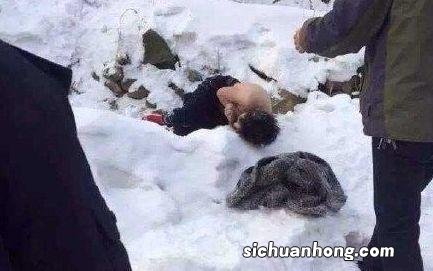 女人梦见白白的雪地