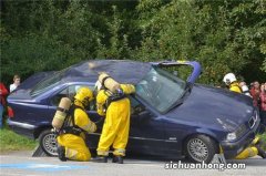 女人梦到自己出车祸人没事