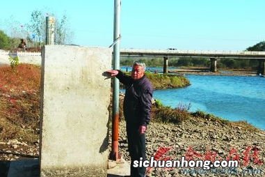 女人梦见河水冲走衣服