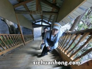 梦见下楼梯什么意思