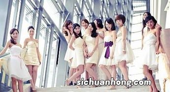 梦见自己当伴娘