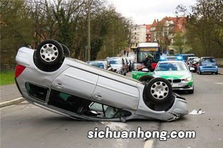 梦见别人开小车到屋里