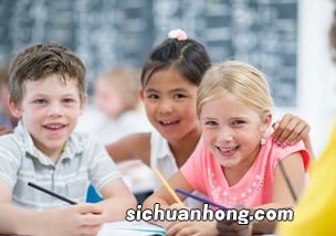 梦见参加女同学生日