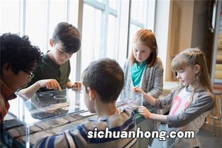 梦见参加女同学生日
