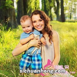 梦见抱小男孩孩