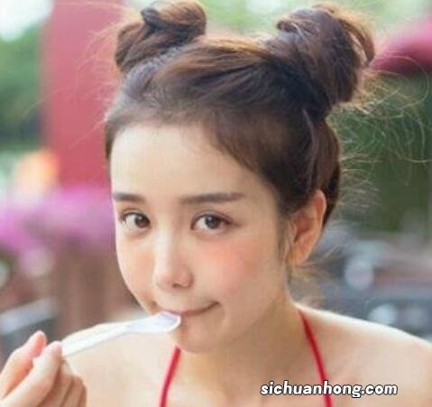 萌系低双丸子头怎么扎