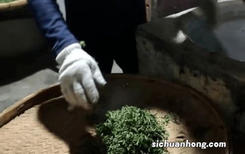 茶叶杀青主要是做什么