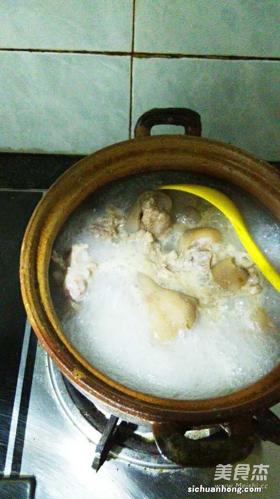 鸡骨草汤要煲多久