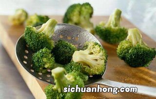 西兰花能和什么一起吃