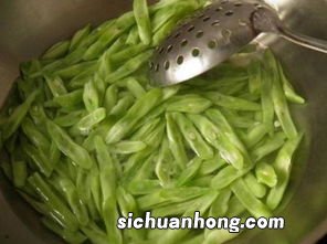 凉拌芸豆抄水多久