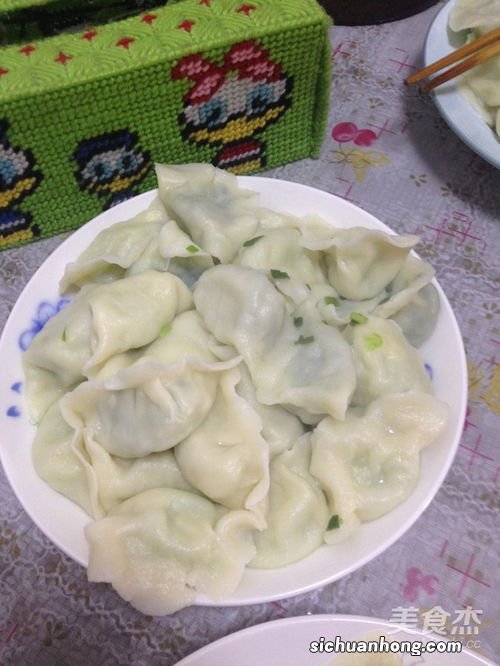 韭菜鸡蛋水饺煮多久