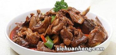 兔肉跟什么菜一起吃