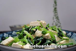 茼蒿炖豆腐有什么好处