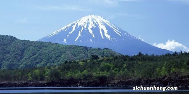 日本温泉的3点规定，第一点就让女性尴尬，要求“坦诚相见”