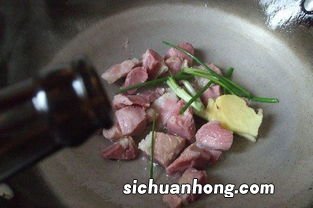 咸肉烧小笋怎么烧