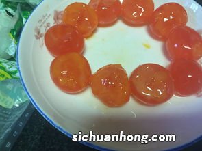 生咸鸭蛋蛋清蛋黄什么样子