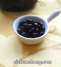 醋泡黑豆要用什么醋