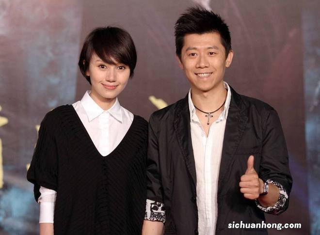 袁泉迎45岁生日 夏雨为妻子庆生:年年今日 岁岁今朝