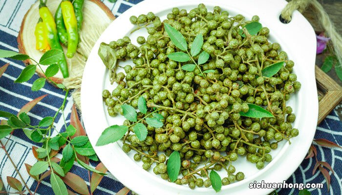 藤椒油和花椒油的区别作用 藤椒油和花椒油的区别