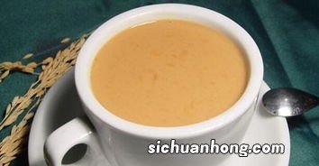 奶茶为什么用红茶做