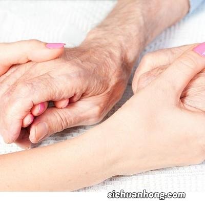 手背上起小疙瘩怎么办